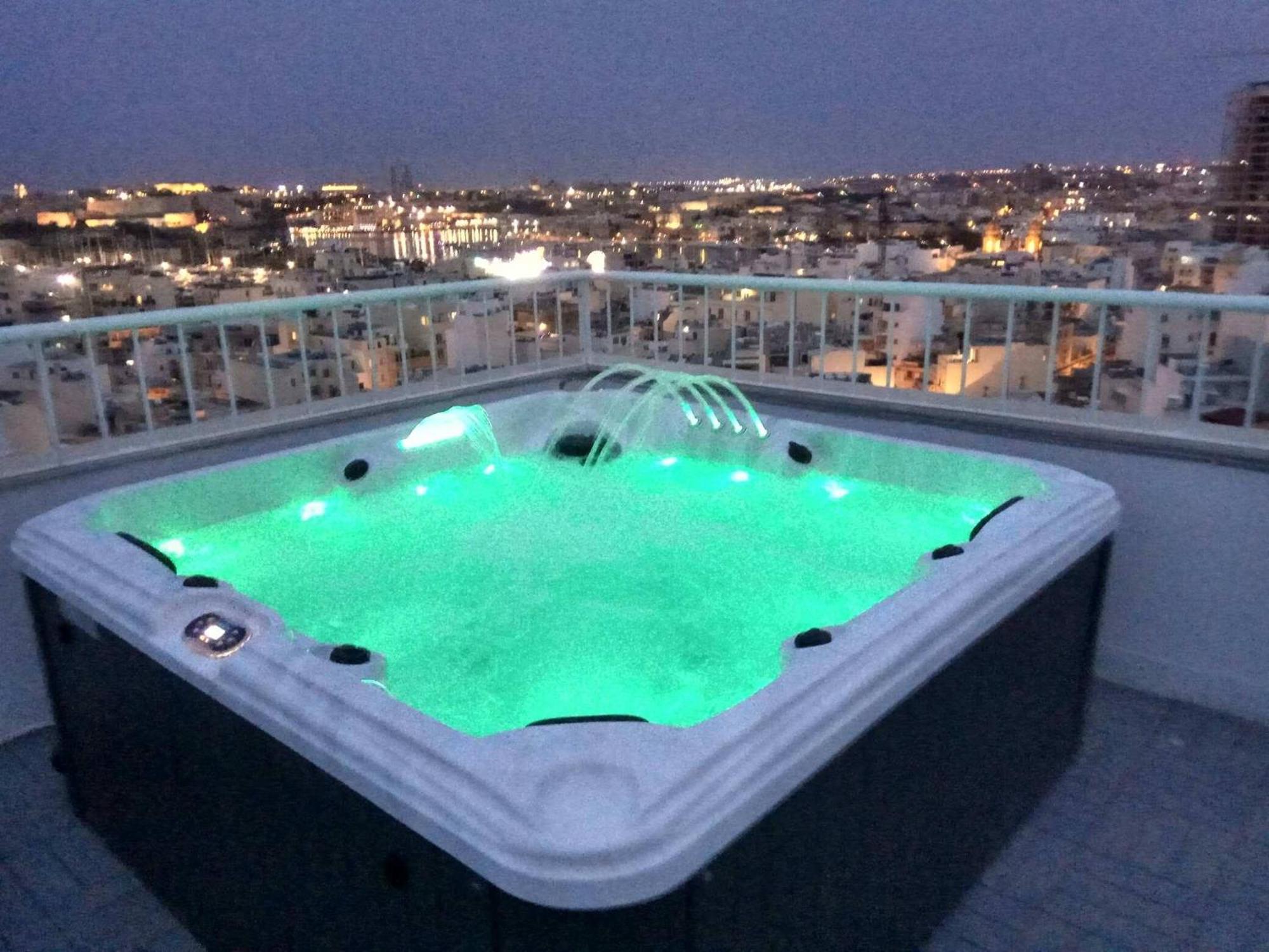Wonderful Apartments With Shared Jacuzzi And Panorama Rooftop Gzira Extérieur photo