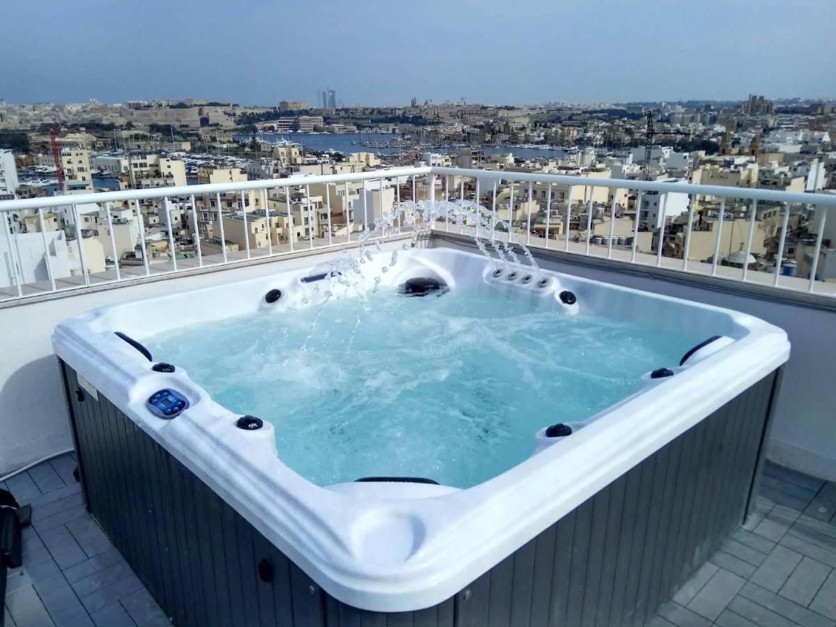Wonderful Apartments With Shared Jacuzzi And Panorama Rooftop Gzira Extérieur photo