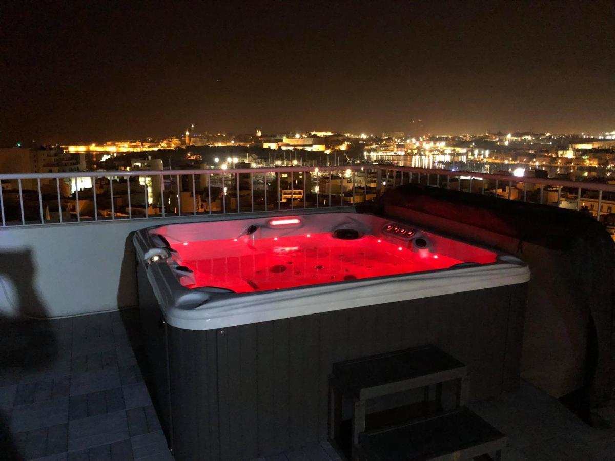 Wonderful Apartments With Shared Jacuzzi And Panorama Rooftop Gzira Extérieur photo